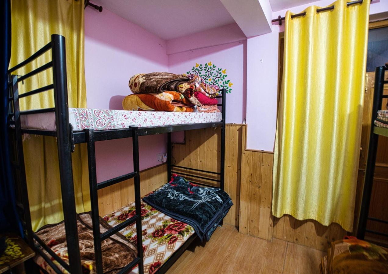 Voyageur Nest Manāli Exterior foto